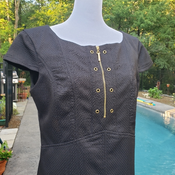 Ellen Tracey 8P Black Cap Sleeve Dress - Picture 2 of 4